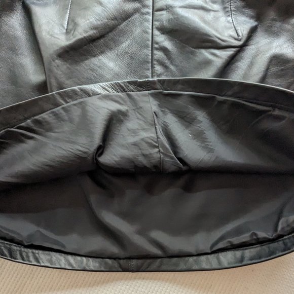Cupcakes & Cashmere Black Leather Mini Skirt (6) - Picture 7 of 7